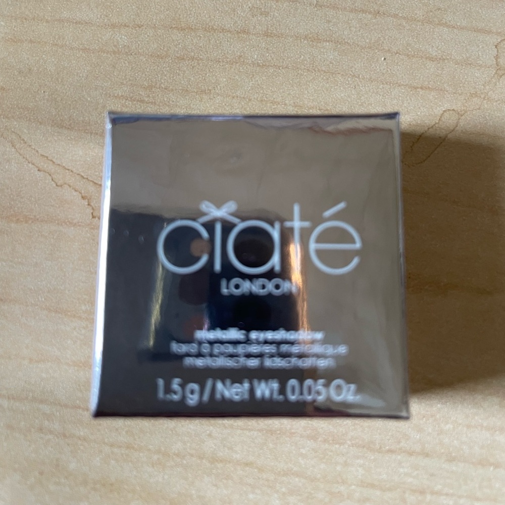 Ciate London metallic eyeshadow deluxe sample, peach, NIB